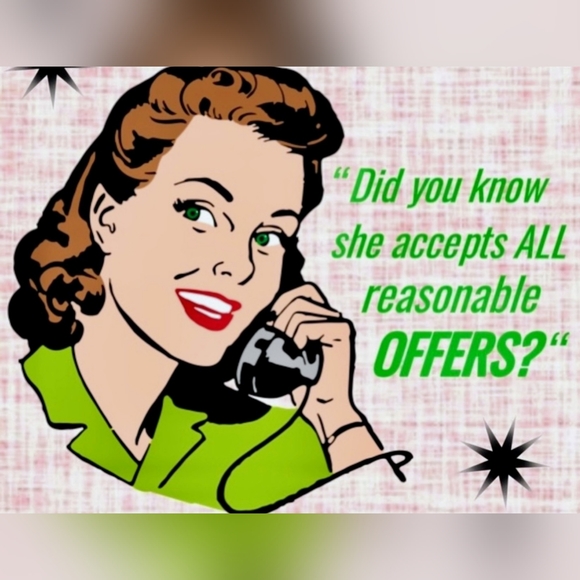 White House Black Market Silver and Green Necklace - Picture 7 of 9